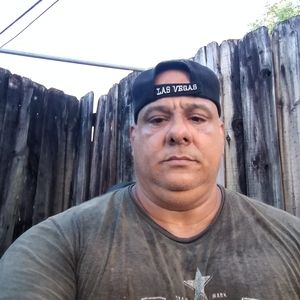 Meet your Posher, Pedro lezcano